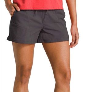 The North Face Aphrodite 2.0 4” Short